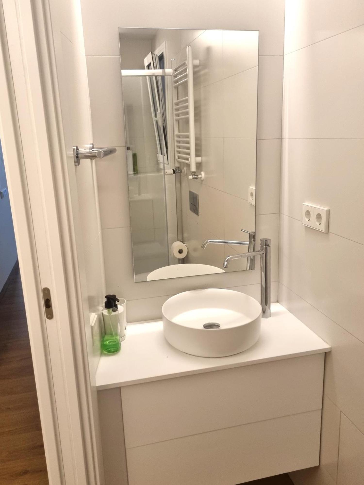Cozy Bedroom With A Private Bathroom In A Shared House Gjestgiverier *